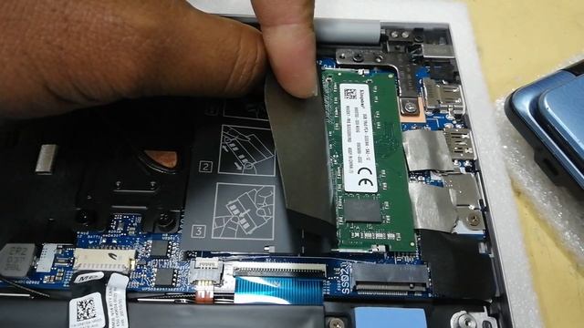 Dell inspiron 5502 11th GEN 2021 смотреть онлайн