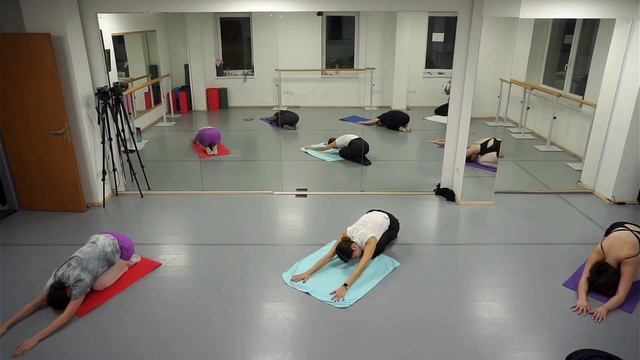 Stretching class | Gymnastic exercise for ballet based students смотреть онлайн