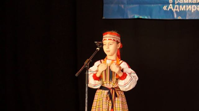 Полина Никольская "Уж ты дедушка Степан", прибаутка смотреть онлайн
