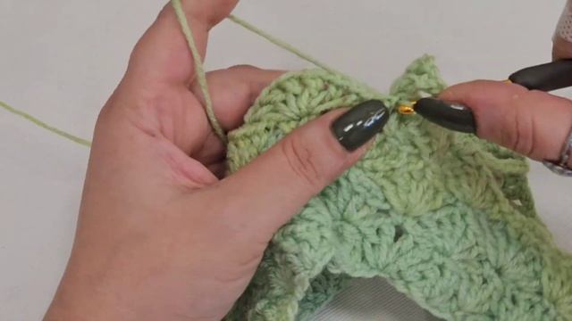 Gökkuşağı yakadan başlamalı bebek elbisesi yapımı | crochet knit dress смотреть онлайн