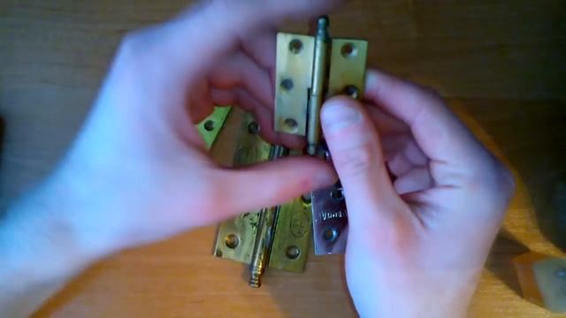 Петли дверные скрипят? Как смазать? Три способа смотреть онлайн