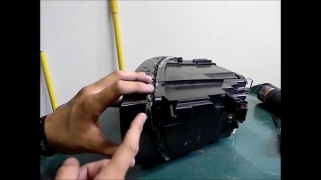 Volvo S40, Headlight Lens Removal смотреть онлайн