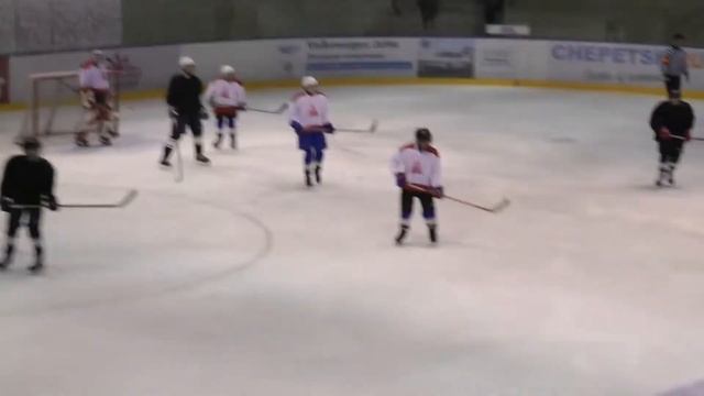 хоккей с шайбойСлободской Юрья 1 период смотреть онлайн