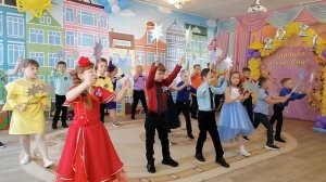 Вход на выпускной праздник | Снова в этом зале звезды засияли | Танец со звёздами.