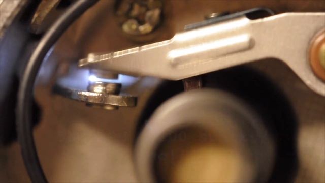 Points and Condenser classic car ignition... What is it and how does it work? смотреть онлайн