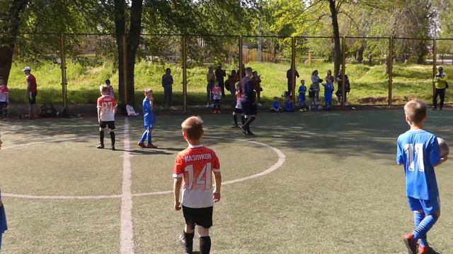 УФК-Парус - ДЮСШ-7-Океан (Р). ДЮФЛДО U-8 (2015 р.н.) 14 05 2023 смотреть онлайн