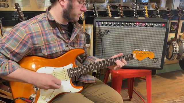 2010s Fender Deluxe Vintage Modified 40w tube amp смотреть онлайн