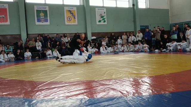 РУКОПАШНЫЙ БОЙ СОЛОДКИЙ ИВАН МАКСИМУС / ЛИОН АКАДЕМИЯ ЯРОСЛАВЛЬ смотреть онлайн