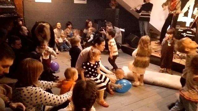Проект "Я с мамой на концерт" представляет: концерт "Old Horned Sheep" 16.01.16 смотреть онлайн