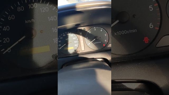 Холодный запуск на летнем топливе, Тойота Корона Премио 2,2 турбо дизель. Мотор 3CTE смотреть онлайн