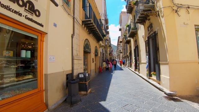 Cefalù, Sicily Walking Tour - 4K with Captions - Prowalk Tours смотреть онлайн