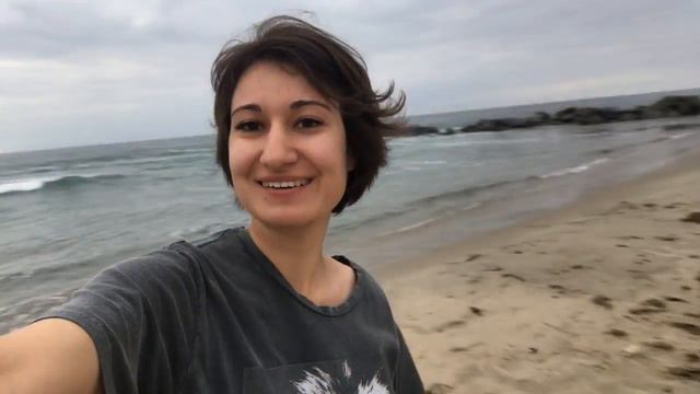 The Pacific Ocean и я счастлива там быть) смотреть онлайн
