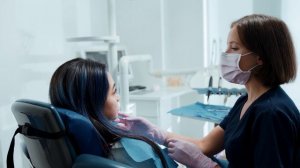 ВСЯ ПРАВДА про ОТБЕЛИВАНИИ ЗУБОВ! Отбеливающая зубная паста? Отбеливание в ДОМАШНИХ УСЛОВИЯХ?!