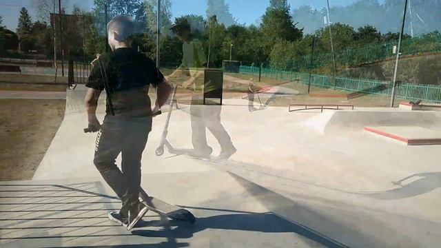 Впервые за 3 года поставил вип!!! Новый скейт парк в Коммунаре. смотреть онлайн