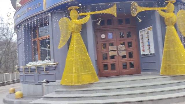 Прогуляемся по проспекту Мира? смотреть онлайн