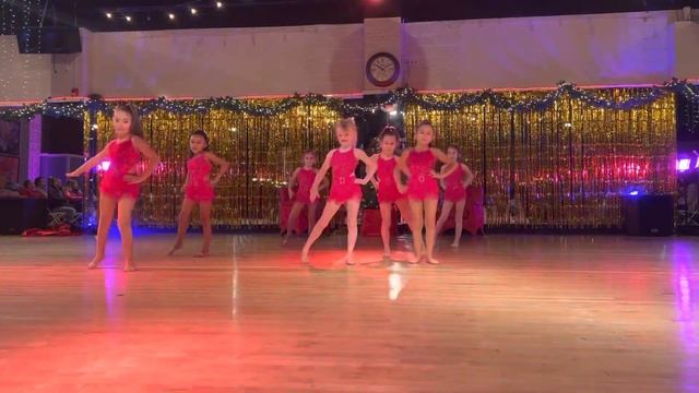 Miss Madison’s Tuesday 6:30 Sass Class “Proud Mary” Second Performance смотреть онлайн