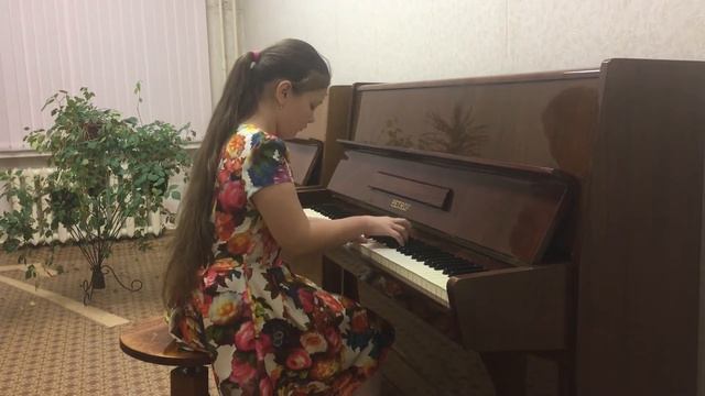 Э. Григ «Вальс». Исполняет Аня Куркина, 4 класс смотреть онлайн