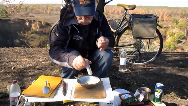Полевая вело кухня  : - Суп с сырными галушками