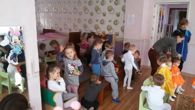 Подготовка к утреннику. Детский сад №45 смотреть онлайн