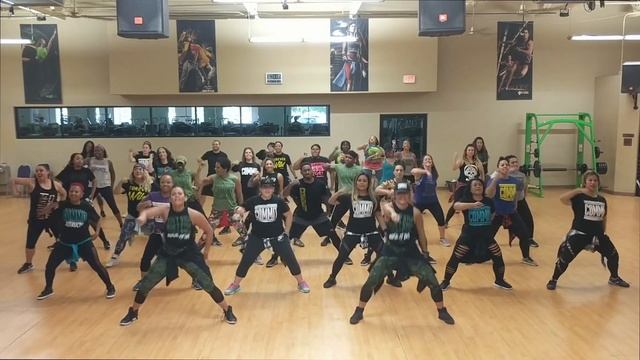 Marc Anthony, Will Smith, and Bad Bunny - Está Rico смотреть онлайн