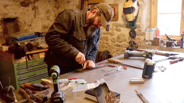 DIY Fire Steel Swiss Army Knife - Victorinox Fire Striker Knife - SAK custom Workshop (7/15) смотреть онлайн