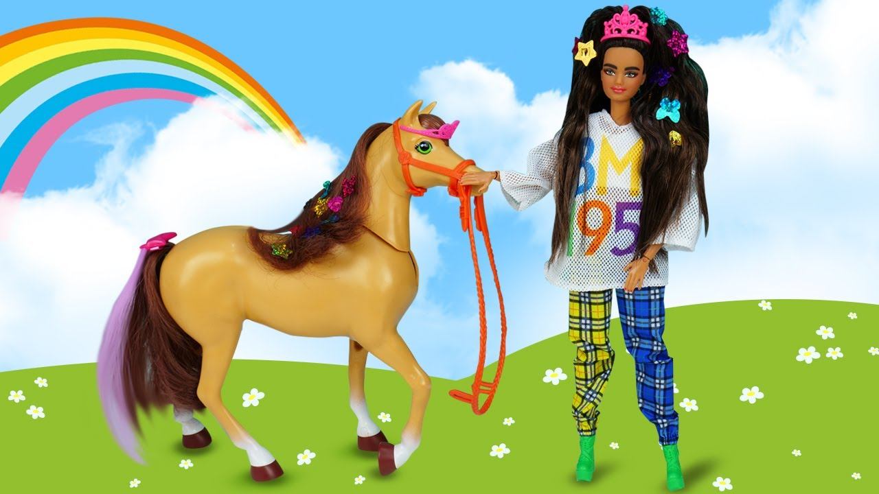 Модная лошадь Принцесса в салоне красоты - Школа стилиста - Видео для девочек про прически и макияж смотреть онлайн