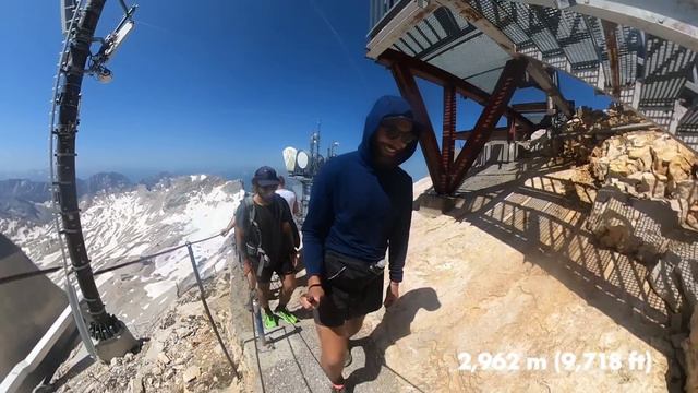 I climbed the highest mountain in Germany so you don't have to... смотреть онлайн