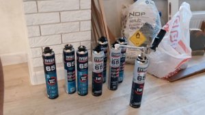 Пена, которую я использую при монтаже дверей.