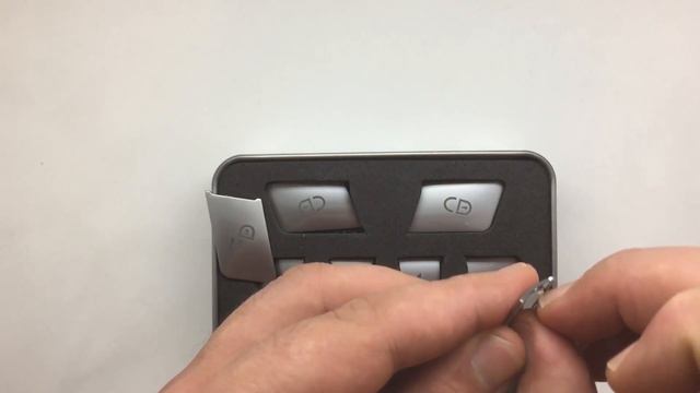 Накладки на кнопки управления дверью Mercedes-Benz смотреть онлайн