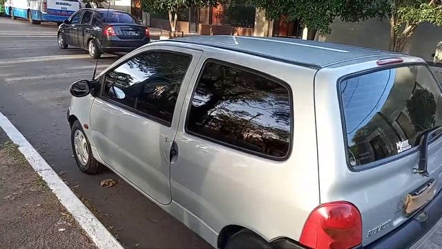 Vendo renault twingo privilege año 2001 смотреть онлайн