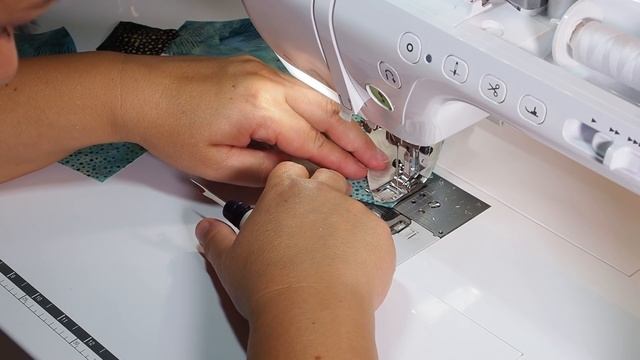 Patchwork Pattern We Play Balls Large. Table-cloth LizaDecor Tutorial - Hoffman Bali Batiks