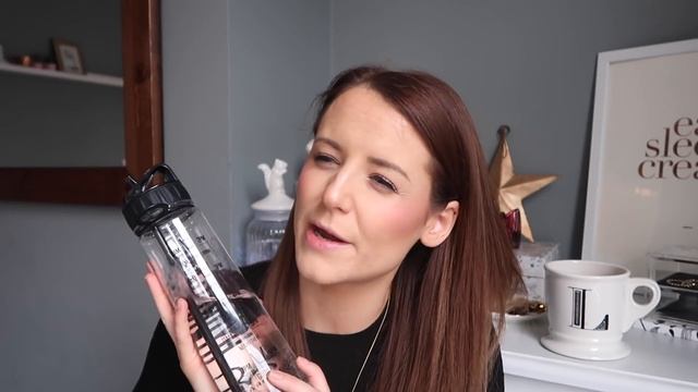JANUARY FAVOURITES | LUCIE & THE BUMP смотреть онлайн