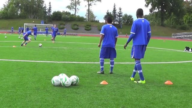 Футбольные тренировки. Открывание под передачу, приём в пол оборота смотреть онлайн