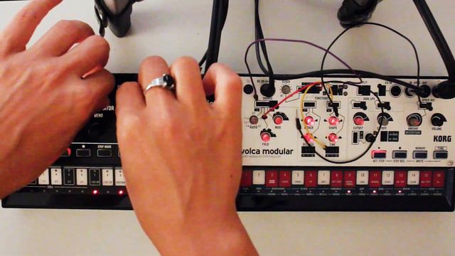 Korg volca modular / Korg volca kick - techno tune #3 смотреть онлайн