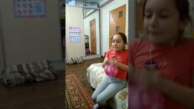 Писклявый голос девочек смотреть онлайн