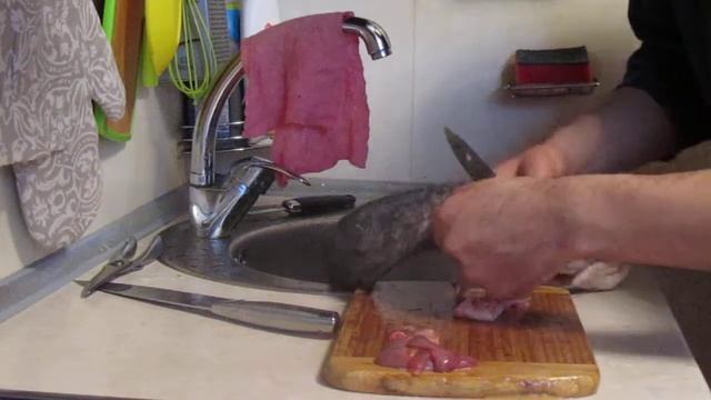 Как чистить сома. смотреть онлайн