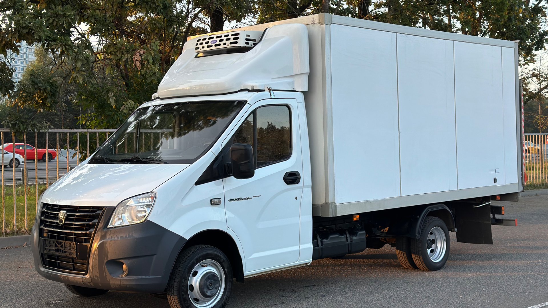 GAZelle Next с платформой для разгрузки смотреть онлайн