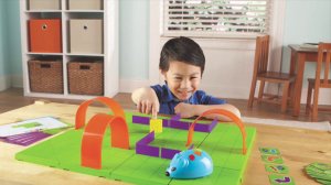 Видеоинструкция для родителей по использованию мини-робото "Робомышь"