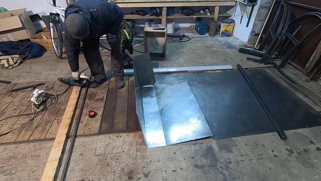 Как согнуть ровно листовой метал. смотреть онлайн