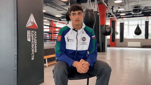 "За рингом №8" - Расулов Толибжон смотреть онлайн