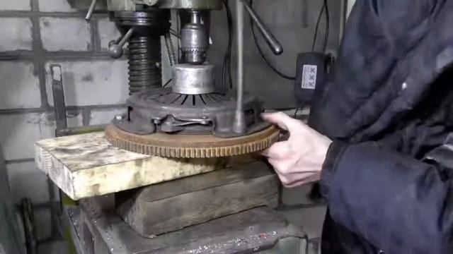 Как работает сцепление в автомобиле (наглядный пример) смотреть онлайн