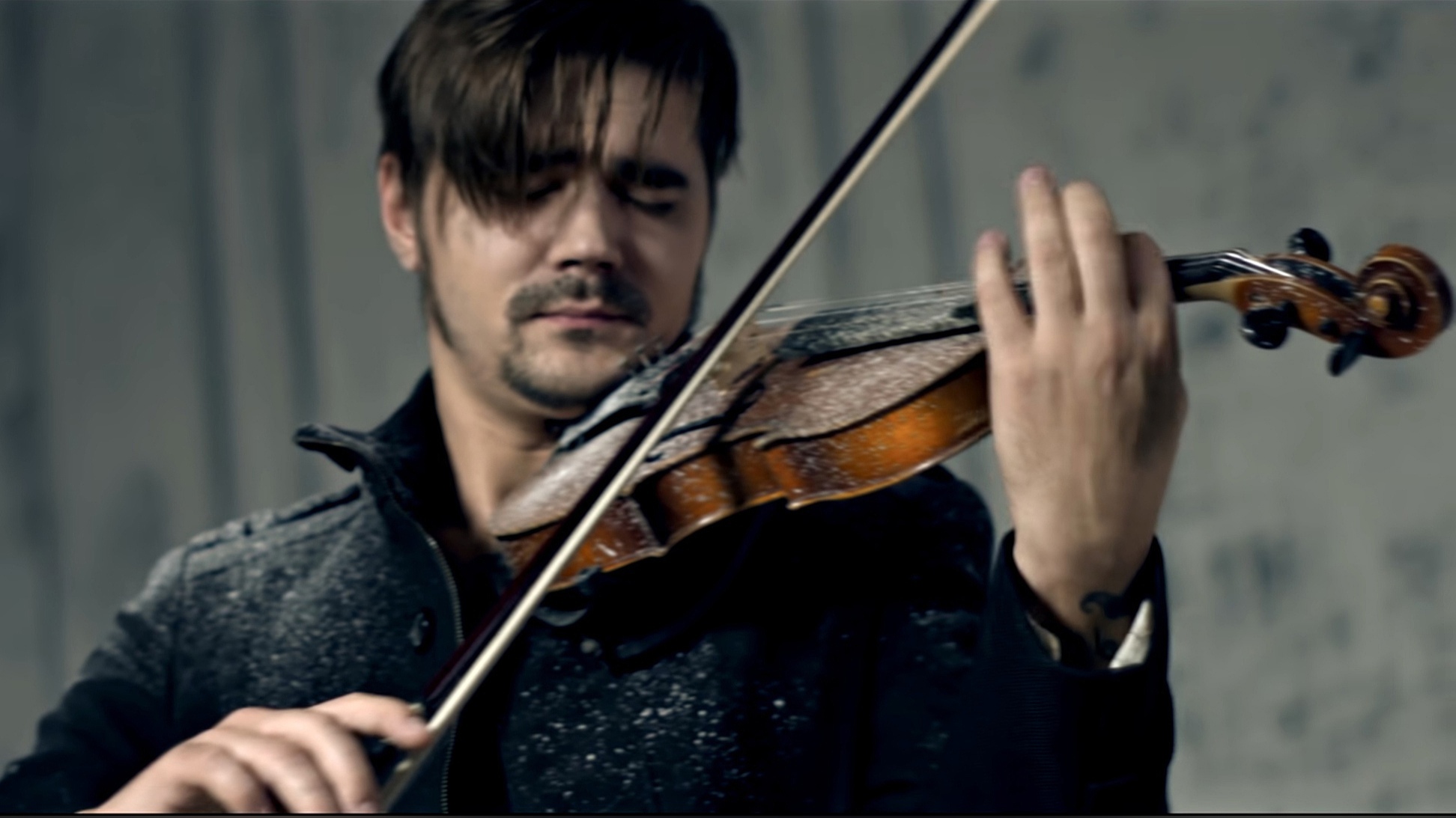 НИК ЧЕРНИКОВ BAND - Нелюбимые (Official Video)