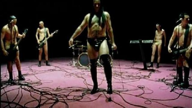 Rammstein - Mann Gegen Mann смотреть онлайн