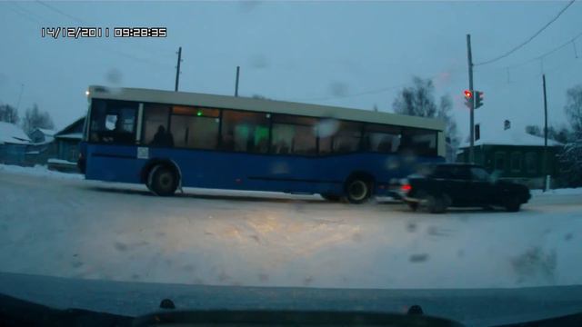 Семёрка торчит в кювете смотреть онлайн