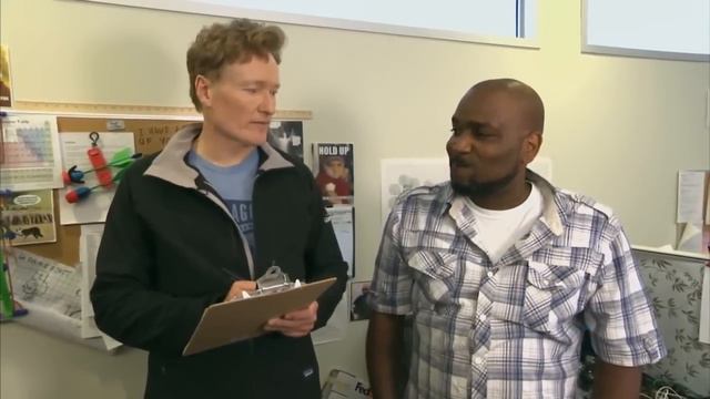 Конан О'брайен выгоняет ненужных сотрудников. Шоу Конана на русском. Conan Show RUS.