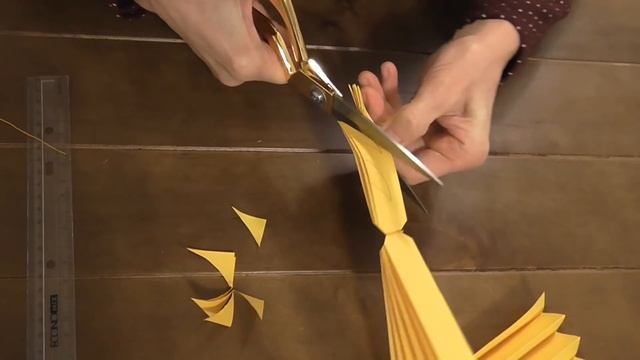 Новогодняя объемная снежинка своими руками за 15 минут. смотреть онлайн