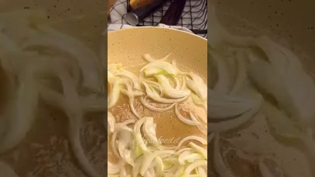 Пицца жульен. рецепты вкусно просто, группа в ВК https://vk.com/justfoodd смотреть онлайн