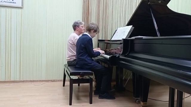 Сидоренко Александр И.Дунаевский Полька из к/ф ,,Кубанские казаки" смотреть онлайн