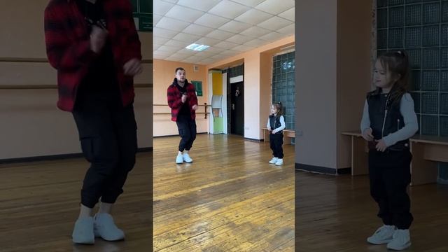 Научиться шафл за 5 минут??Малышка супер? смотреть онлайн