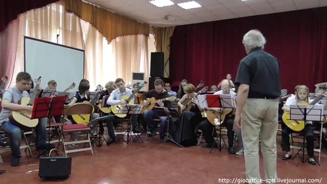 Выступление Гитарного оркестра II Летней Гитарной Авторской Школы Александра Виницкого 2017 г. смотреть онлайн